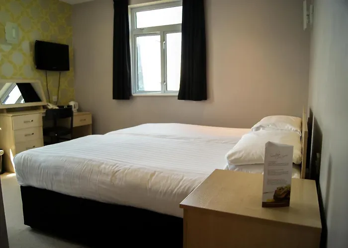 Best Hotels Close to Bournemouth Beach