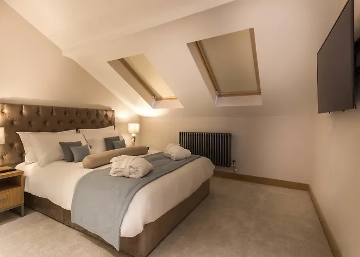 Best Leeds Hotels Offering Convenient Parking