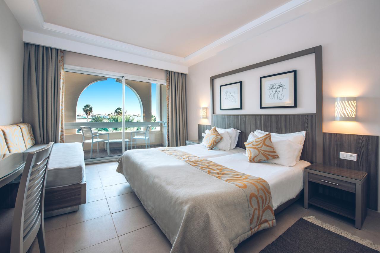 Top 15 4-star family beach hotels in Tunisia