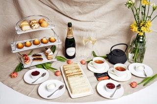 nbspBest for Parisian pastries  Le Comptoir Robuchon named for the late French chef Joël Robuchon who earned 32 Michelin...